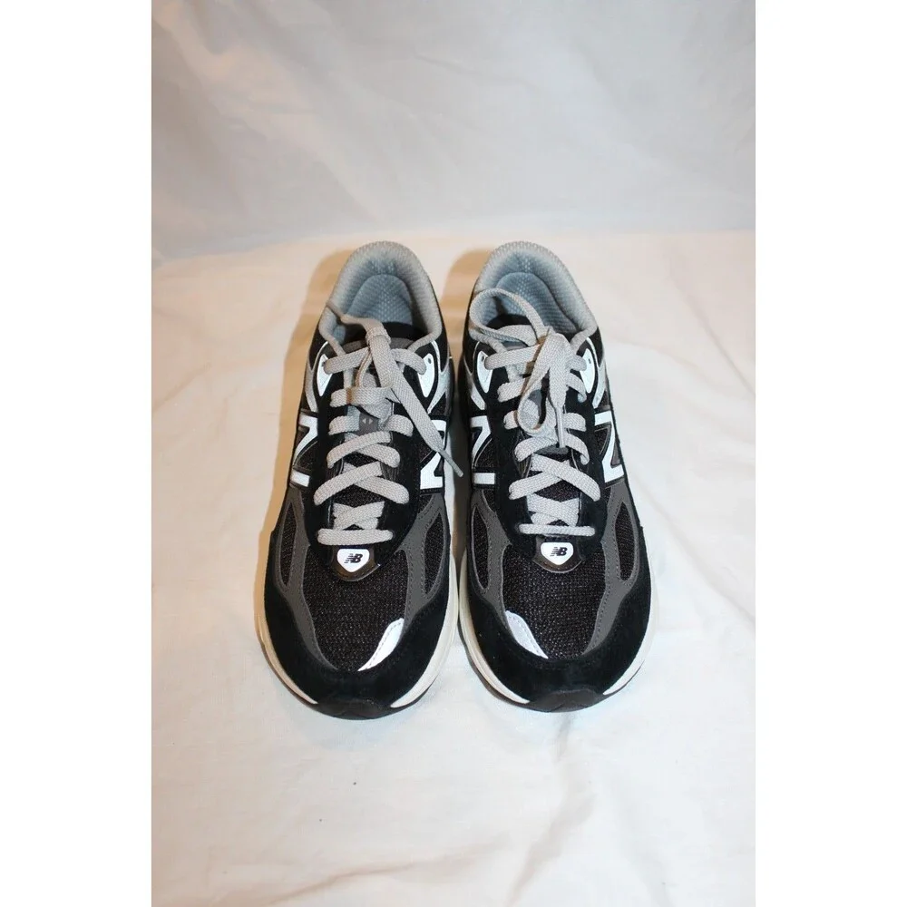 New Balance FuelCell 990v6 Athletic Sneakers YOUTH 7 WOMEN'S 8.5 BLACK GRAY